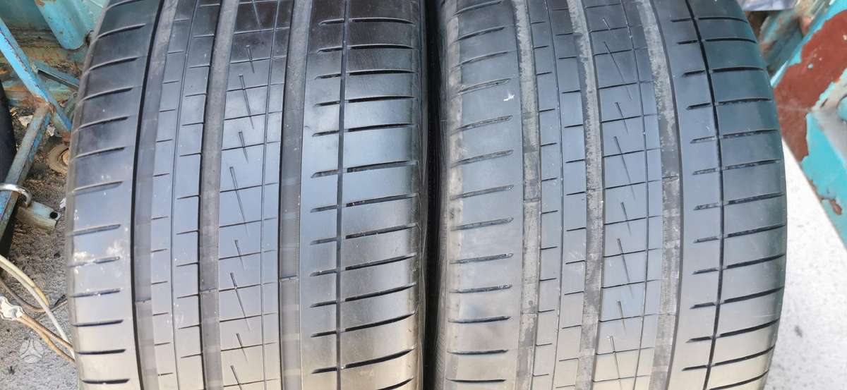 Vredestein, vasarinės 295/35 R20
