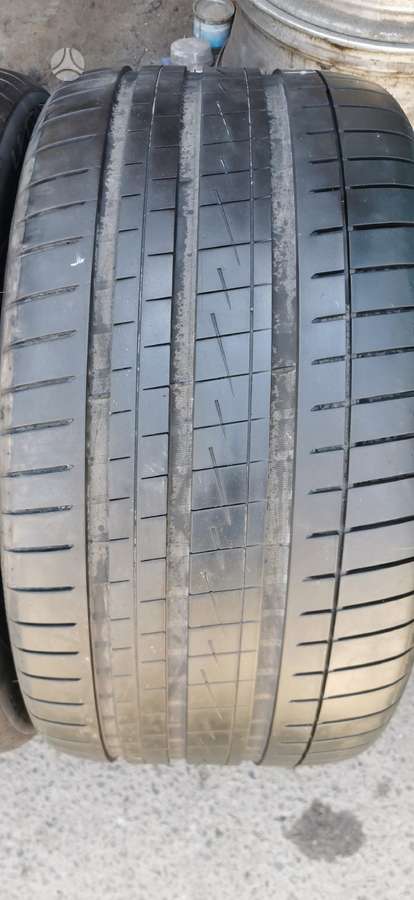 Vredestein, vasarinės 295/35 R20