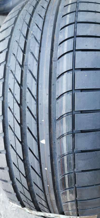 Goodyear, summer 255/45 R19