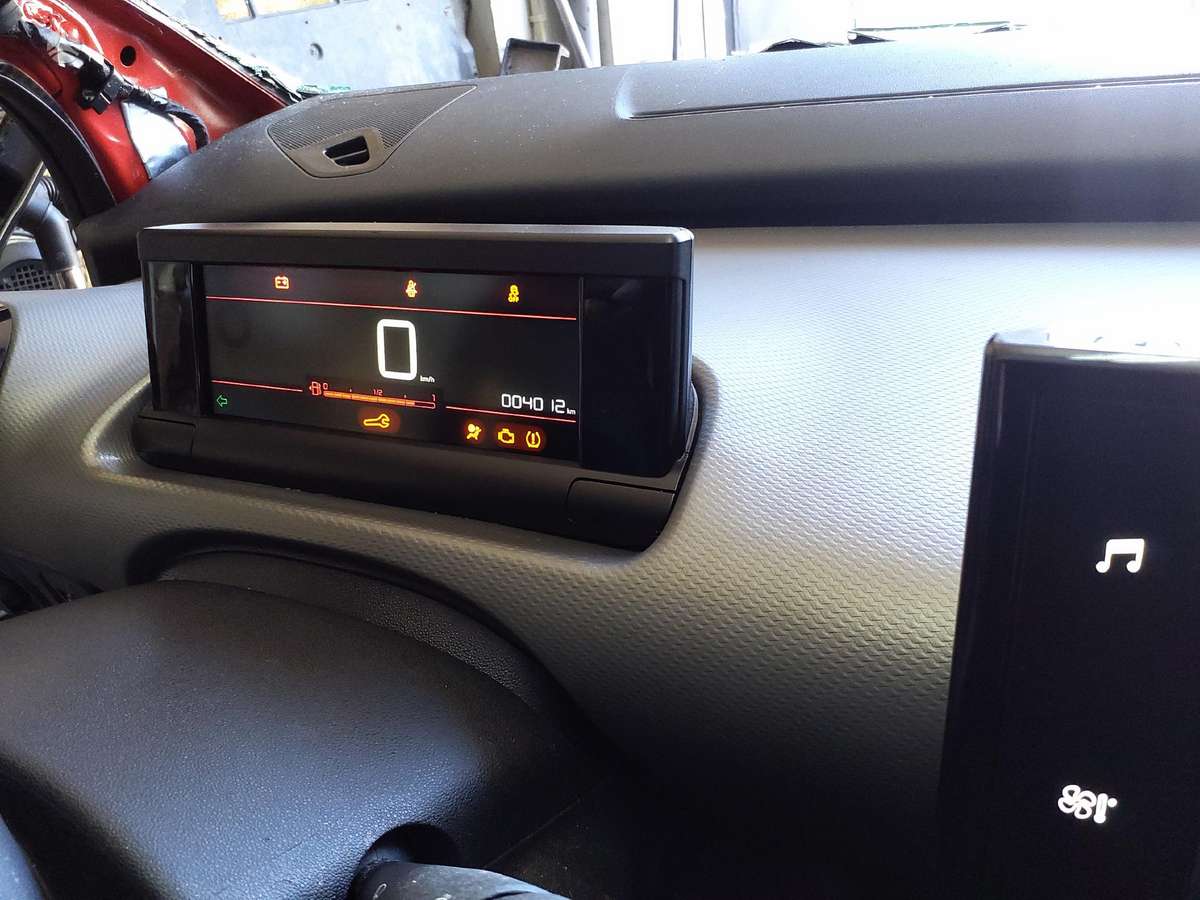 Citroen C4 Cactus по частям. Ryda 4000km