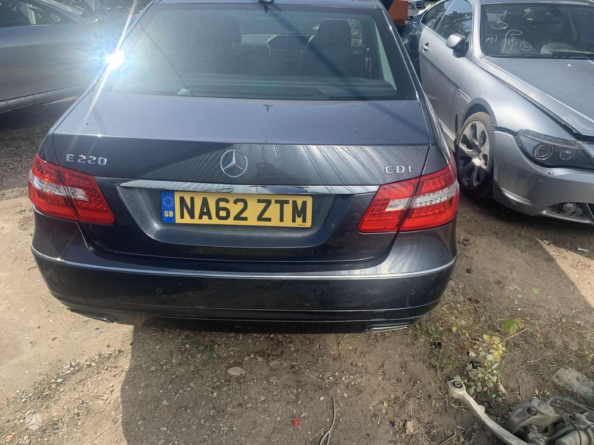 Mercedes-Benz E220