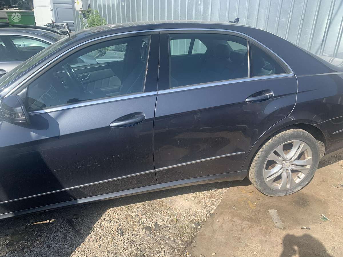 Mercedes-Benz E220