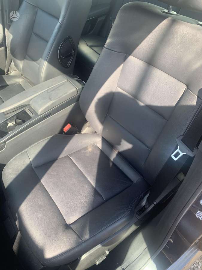 Mercedes-Benz E220