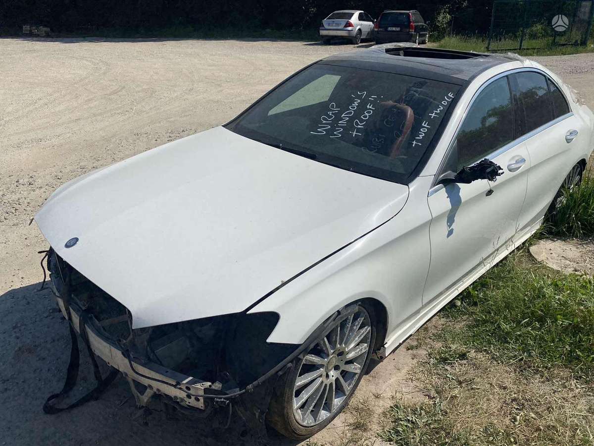 Mercedes-Benz C220