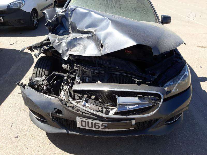 Mercedes-Benz E220 по частям