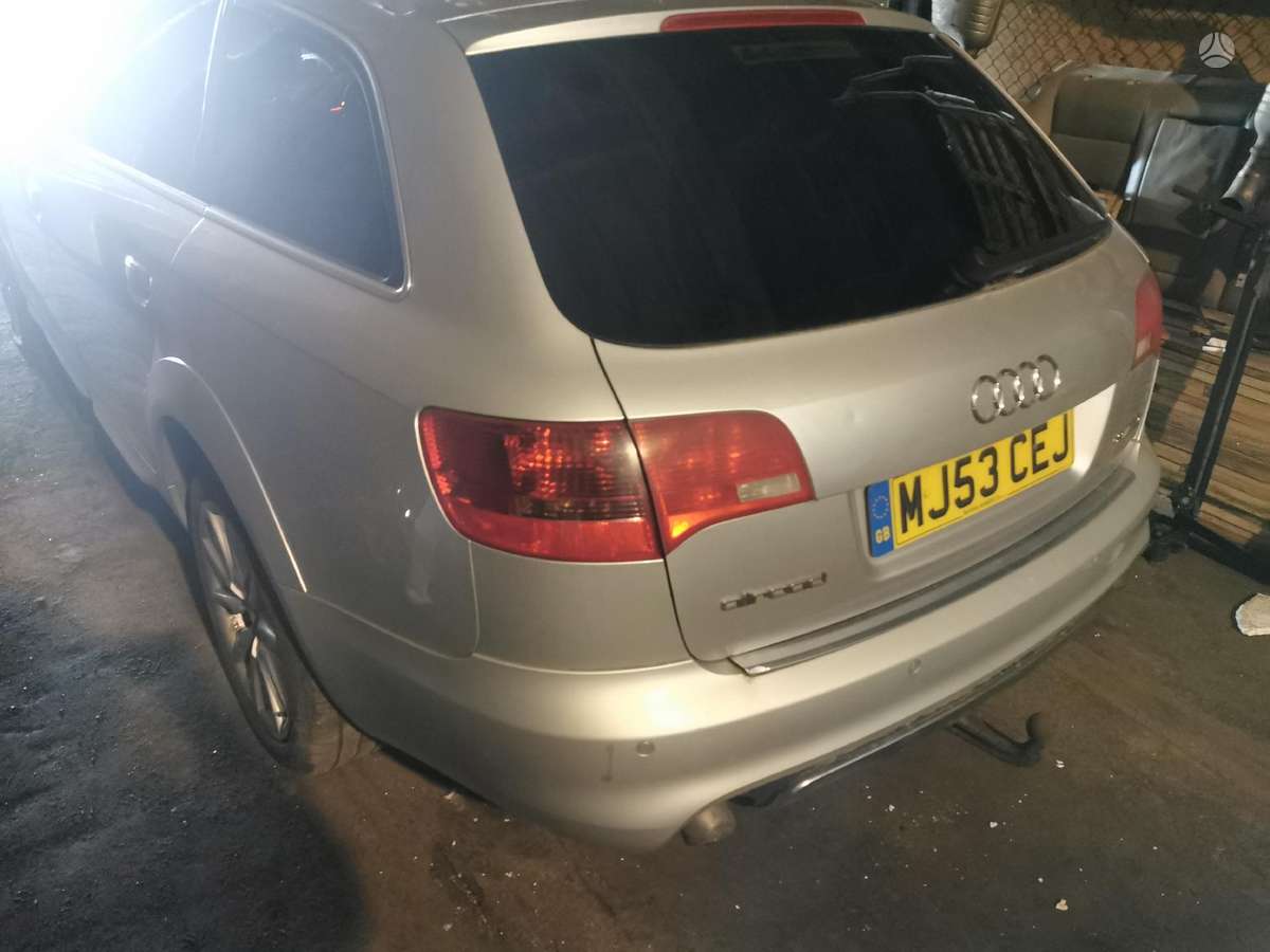 Audi A6 allroad dalimis