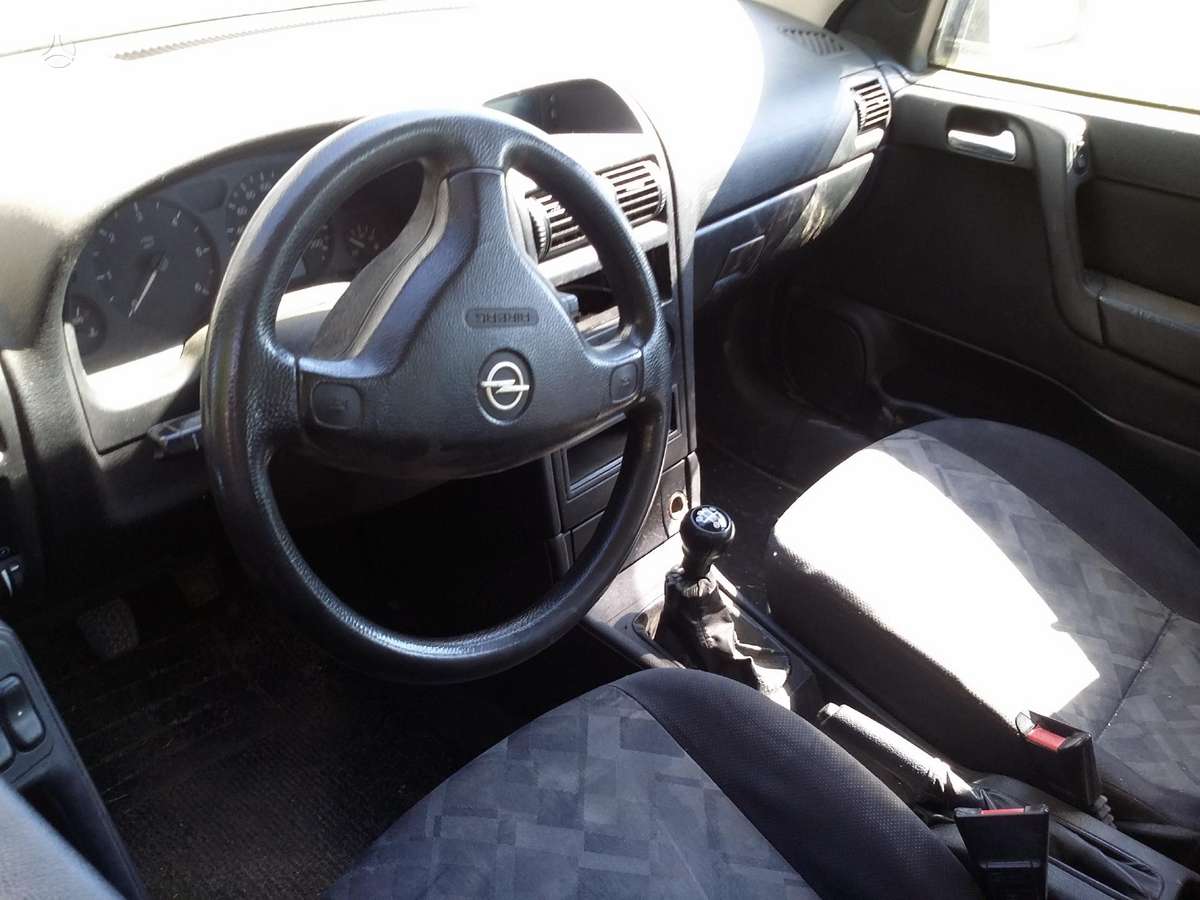 Opel Astra по частям. Dalimis
