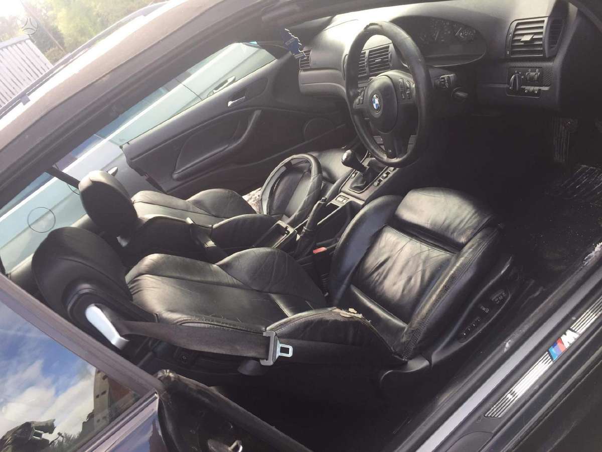 BMW 320 dalimis