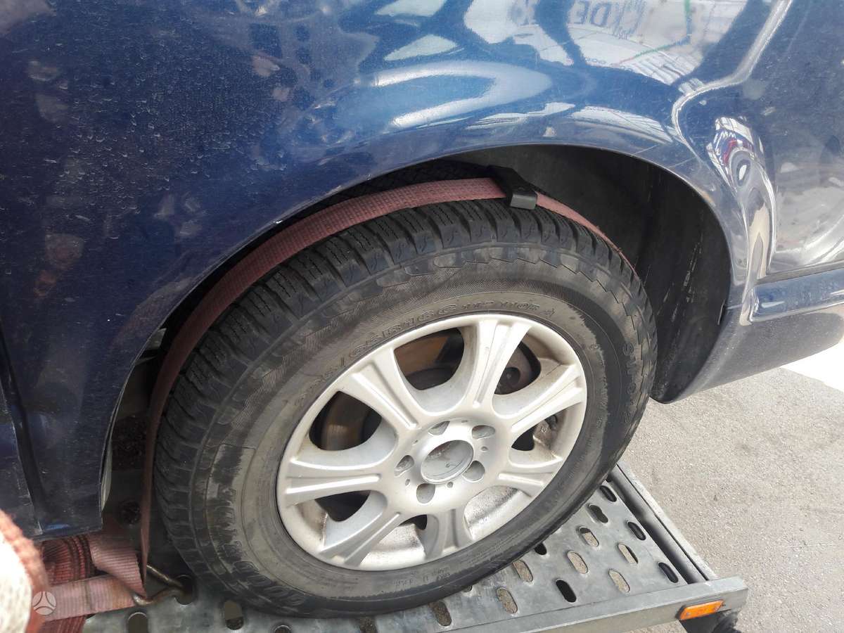 Volkswagen Multivan, keleiviniai mikroautobusai