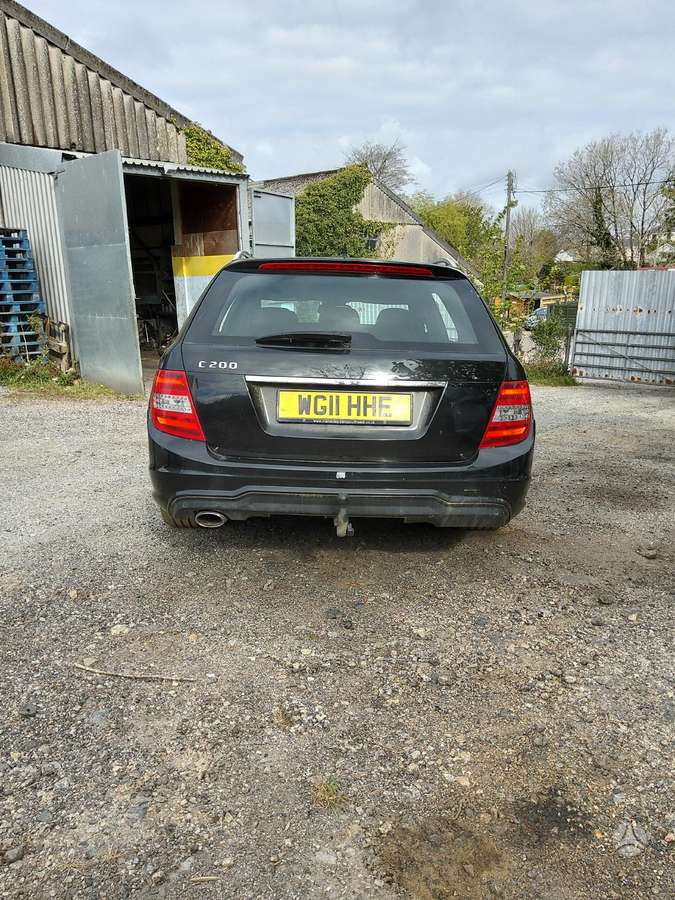 Mercedes-Benz C220 по частям
