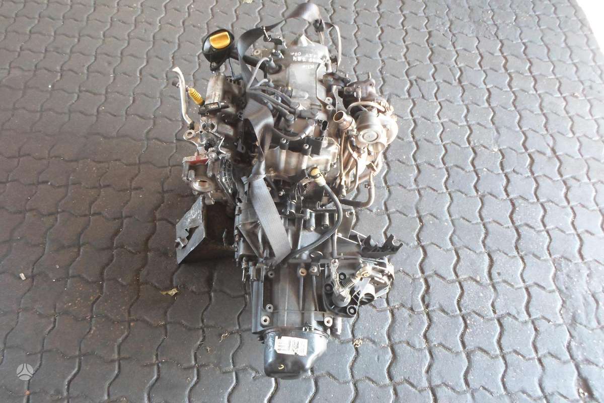 Renault Clio Variklis 1 2t d4f 784