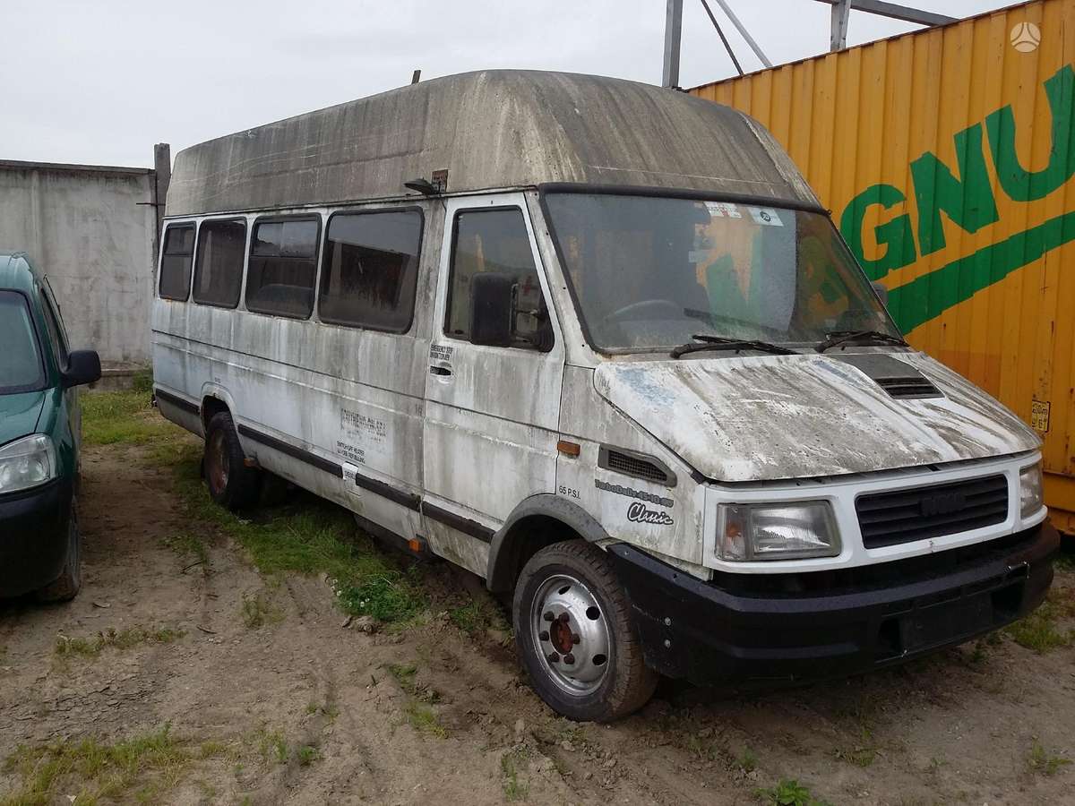 Iveco DAILY, passenger vans