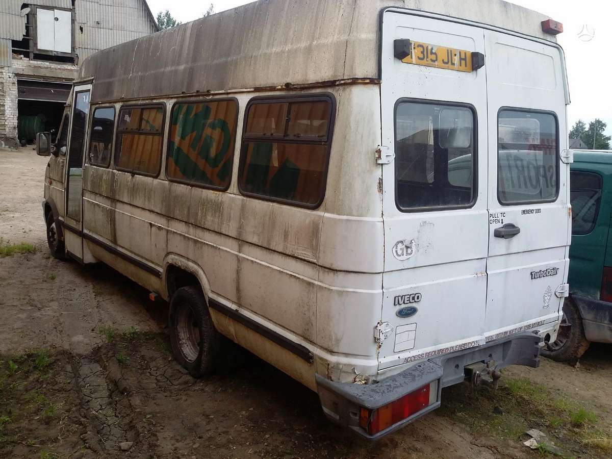 Iveco DAILY, passenger vans