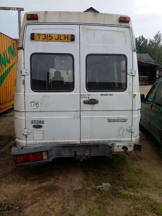 Iveco DAILY, passenger vans