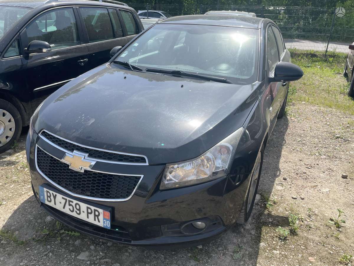 Chevrolet Cruze по частям