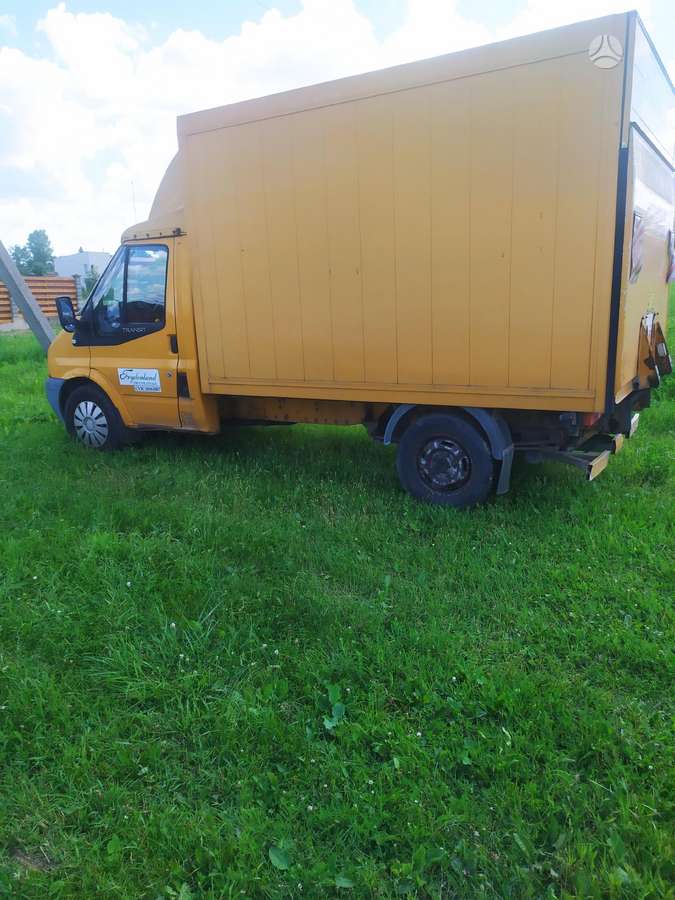 Ford Transit, preču