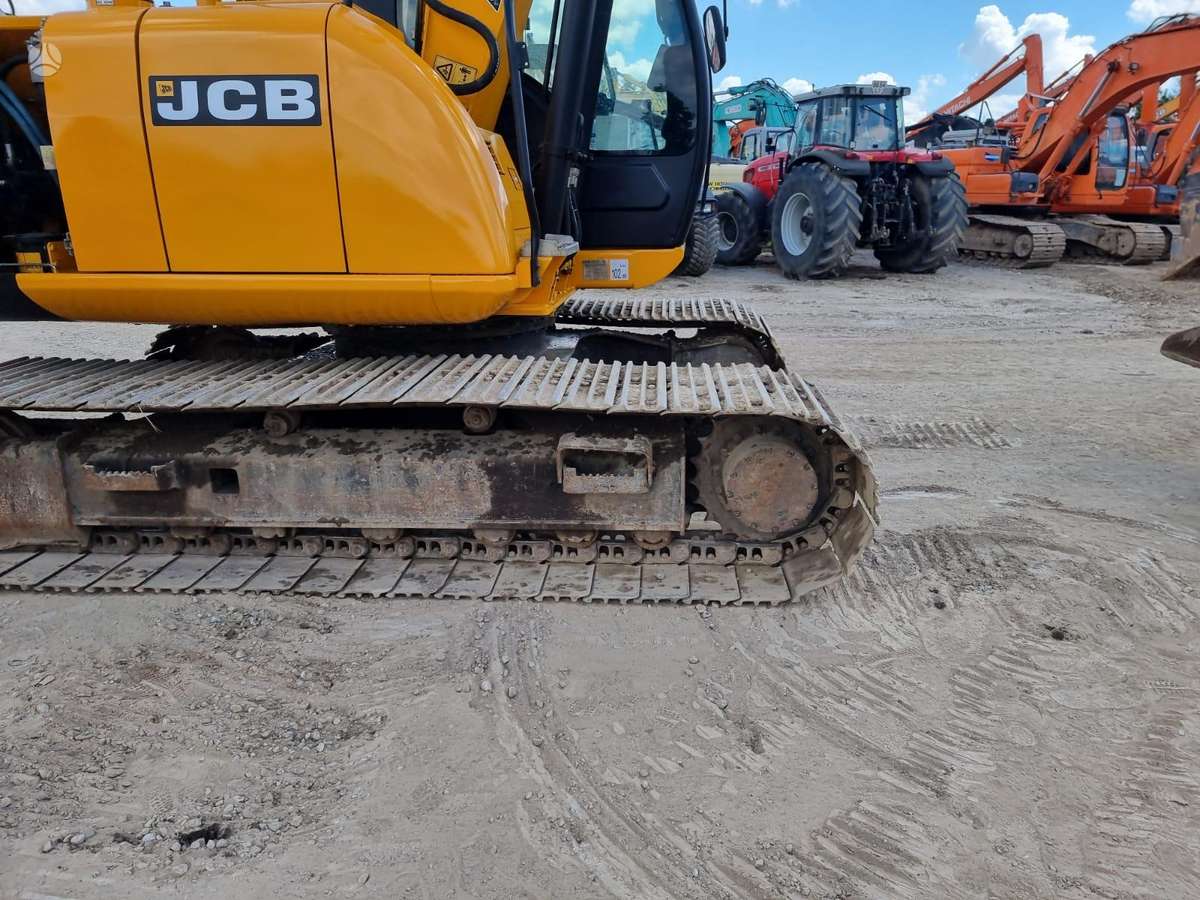 JCB JS 130LC, ekskavatoriai