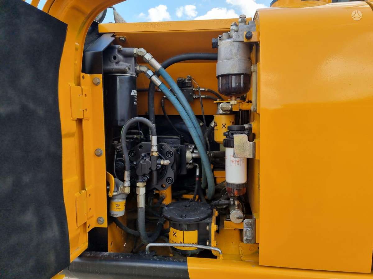 JCB JS 130LC, экскаваторы