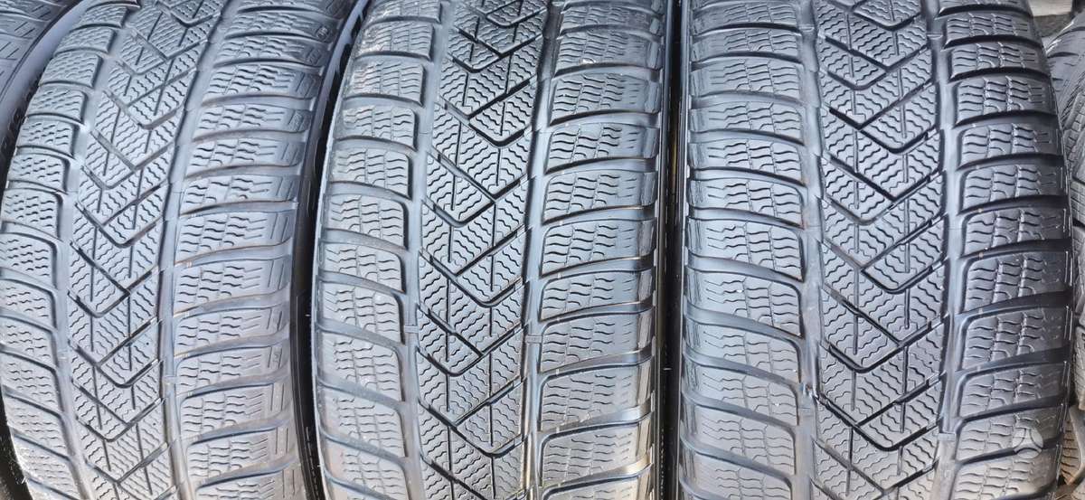 Pirelli, зимние 225/40 R19