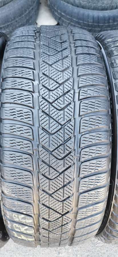 Pirelli, žieminės 225/40 R19