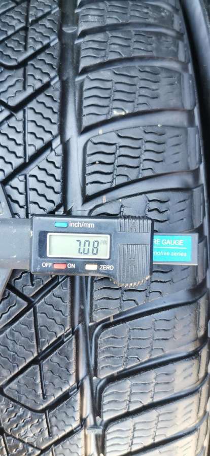 Pirelli, winter 225/40 R19