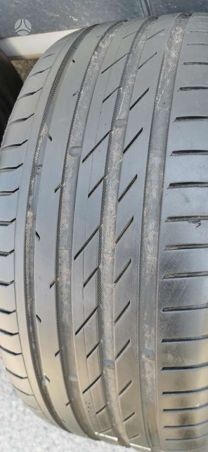 Nokian, summer 255/35 R20