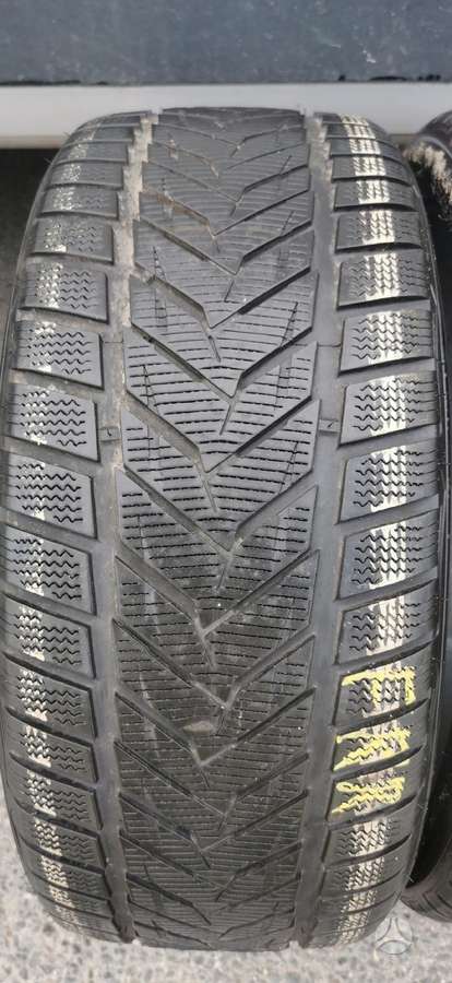 Vredestein, žieminės 235/35 R19
