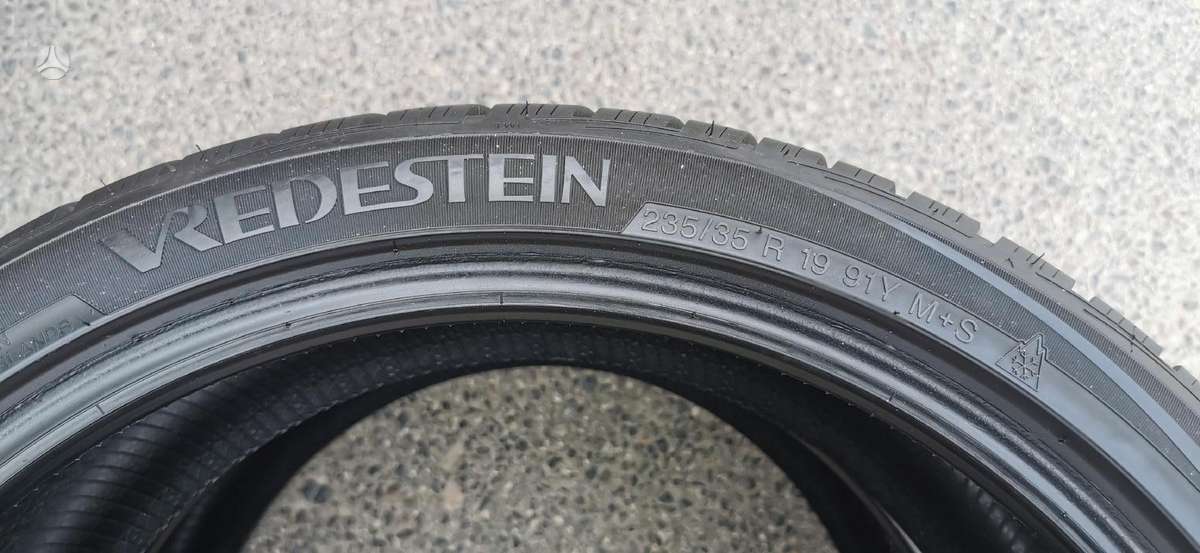 Vredestein, winter 235/35 R19