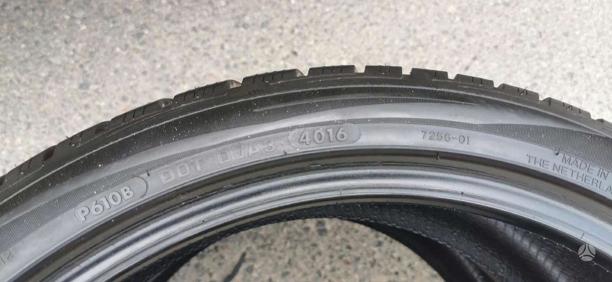 Vredestein, žieminės 235/35 R19