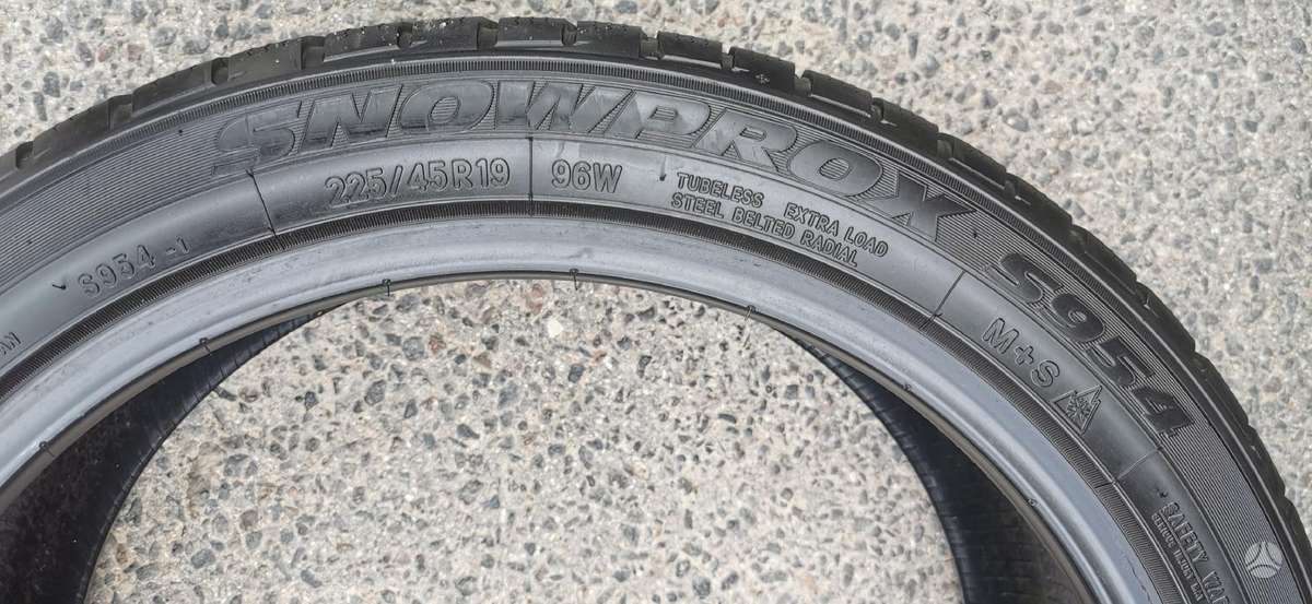 Toyo, winter 225/45 R19