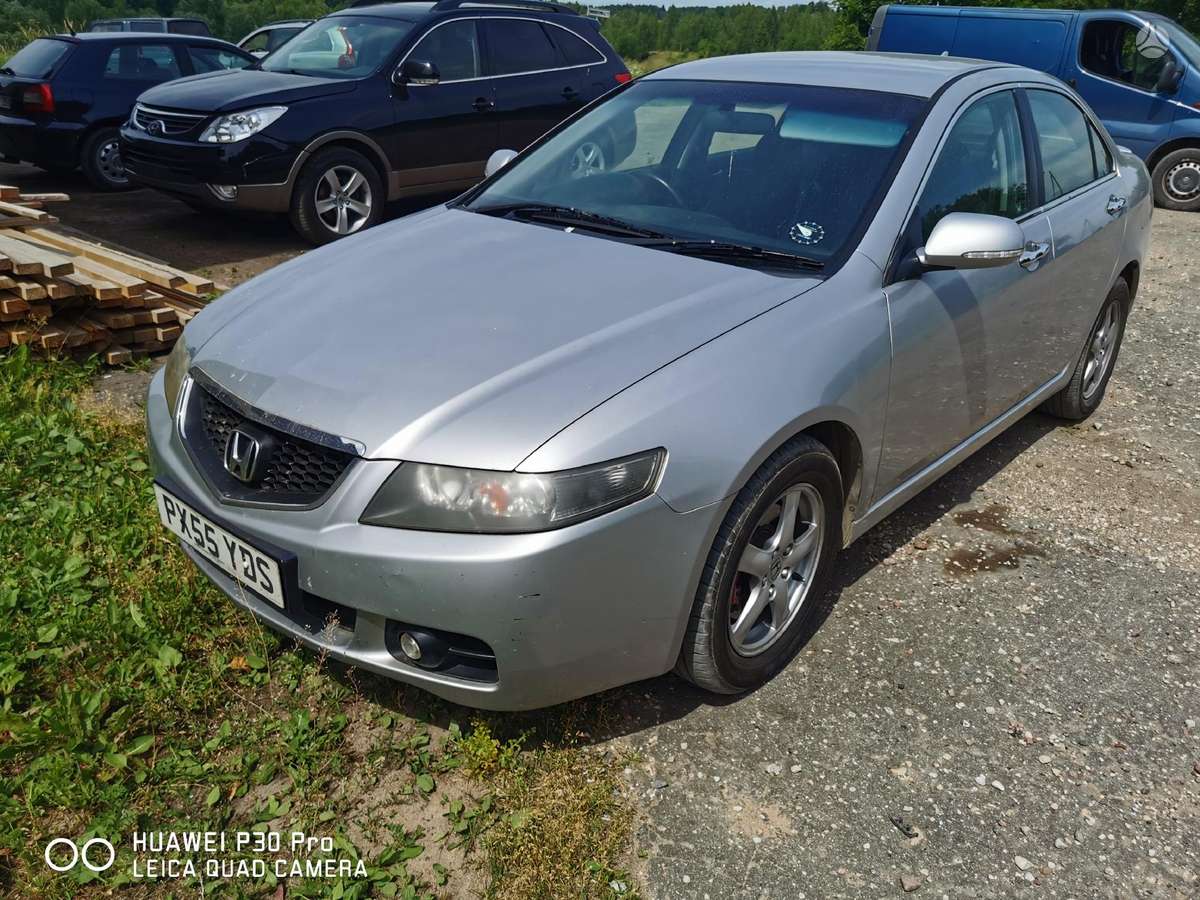 Honda Accord salono detalės