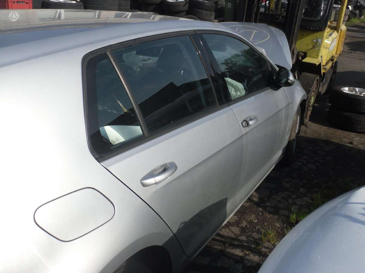 Volkswagen Golf for parts