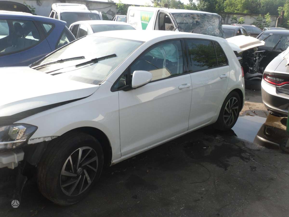 Volkswagen Golf for parts