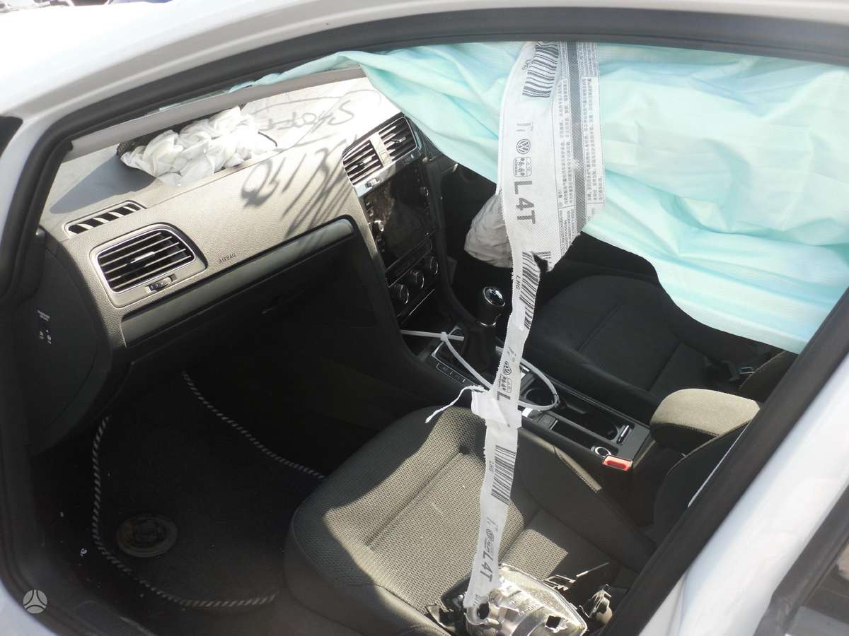 Volkswagen Golf for parts