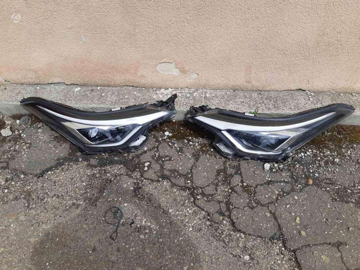 Toyota C-HR body parts