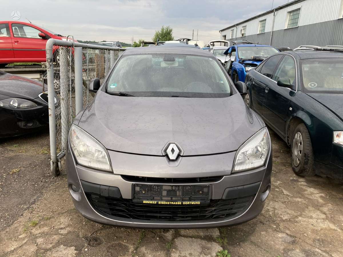 Renault Megane по частям