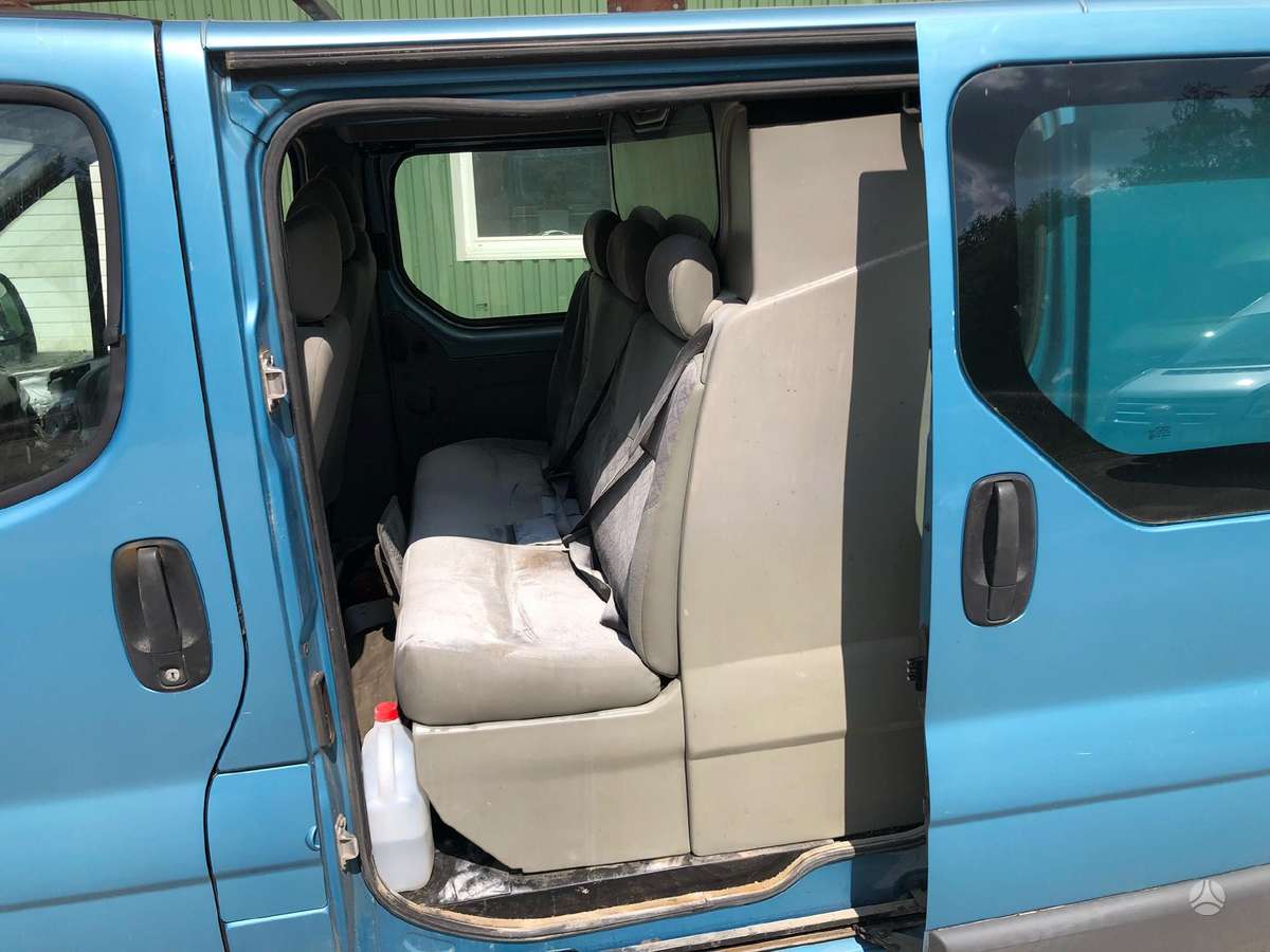 Opel Vivaro, pasažieru mikroautobuss