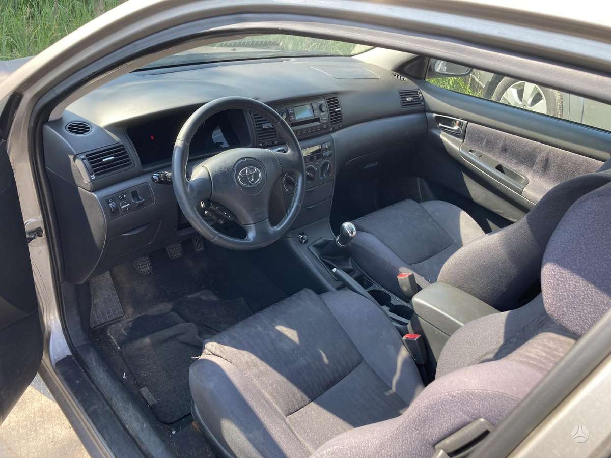Toyota Corolla по частям