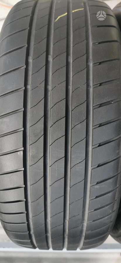 Bridgestone, vasarinės 235/45 R20