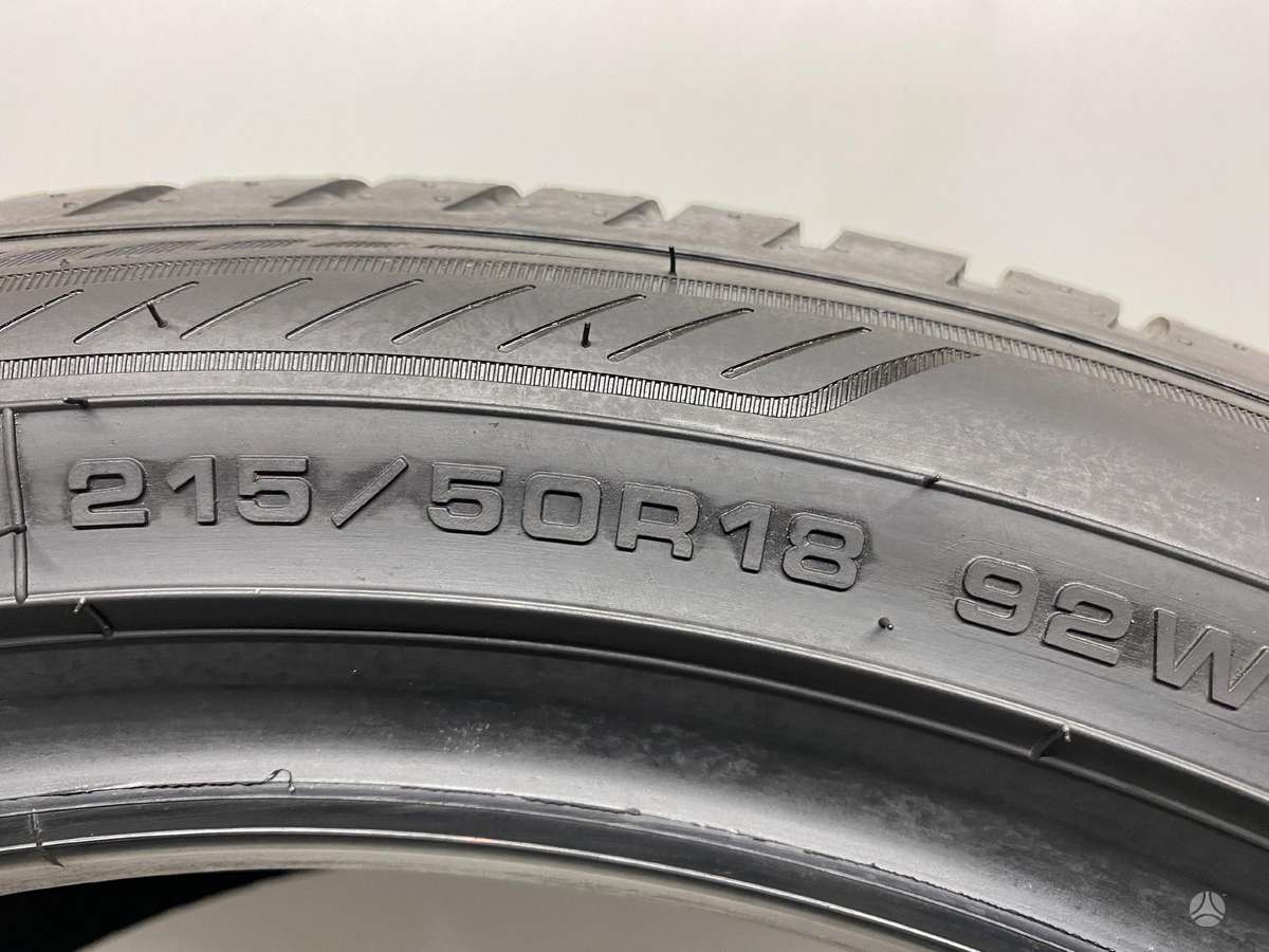 Goodyear Vector4Seasons 2020m, всесезонные 215/50 R18