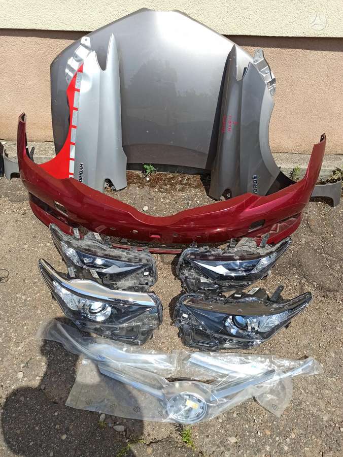 Toyota Auris kėbulo dalys
