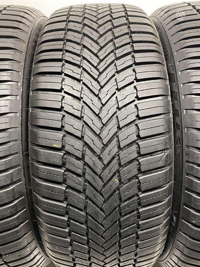 Bridgestone WeatherControlA005 2020m, universalios 215/50 R19