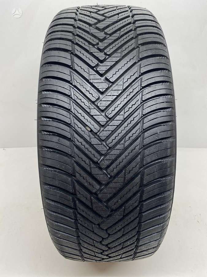 Hankook Kinergy 4S2 2025m, всесезонные 215/45 R17