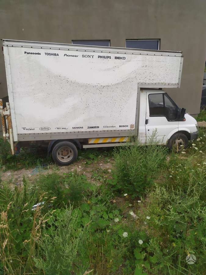 Ford Transit, preču