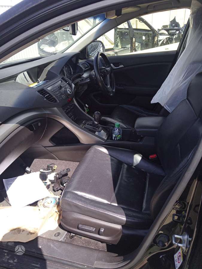 Honda Accord kėbulo dalys