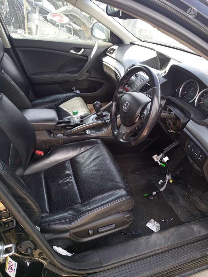 Honda Accord kėbulo dalys