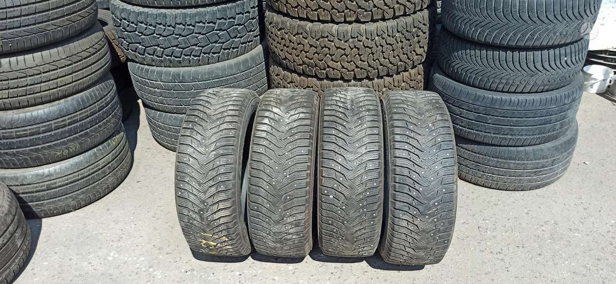 Kumho Wi31, winter 215/60 R16