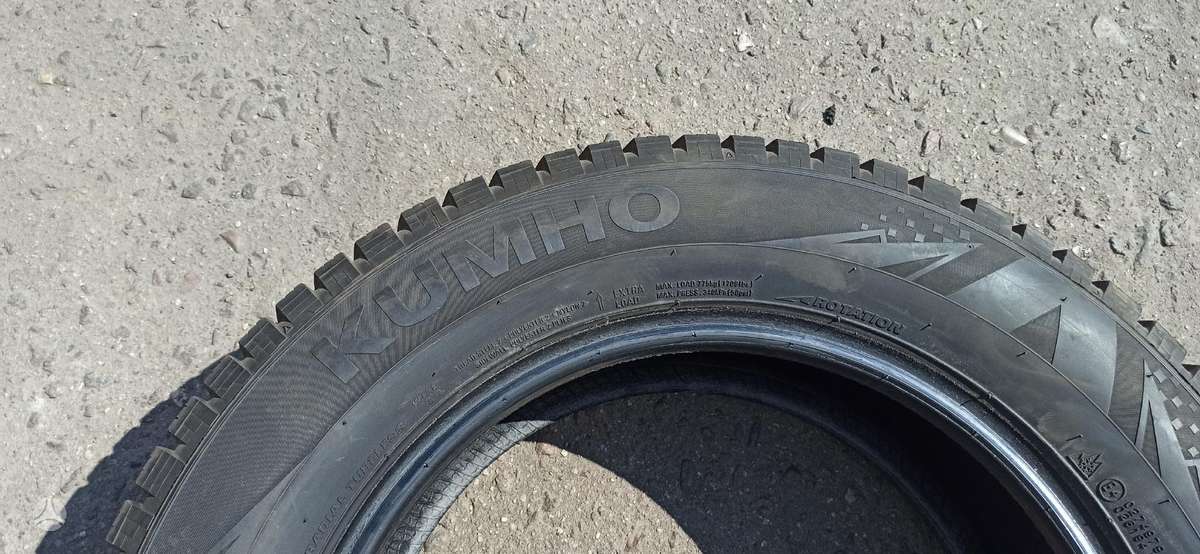Kumho Wi31, winter 215/60 R16