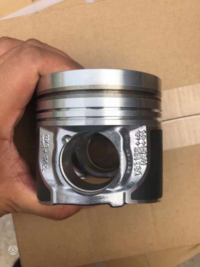 Jaguar F-Pace, 204DTD AJ200D, pistons