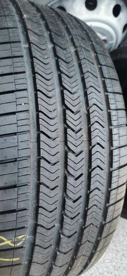 Goodyear, всесезонные 245/45 R18